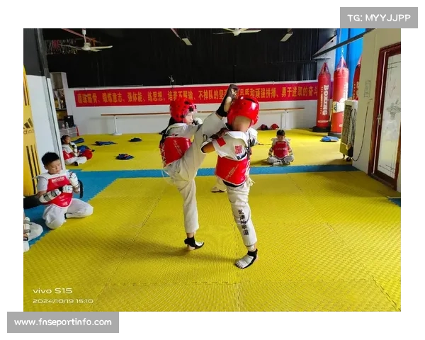 新疆姑娘马静月斩获世界跆拳道公开赛女子49公斤级冠军 新疆姑娘马静月斩获世界跆拳道公开赛女子49公斤级冠军